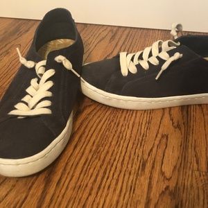 Navy Blue suede Dolce Vita Size 9 loafers